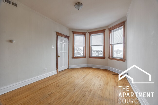 Photo - 2442 N Ashland Ave Unit 3