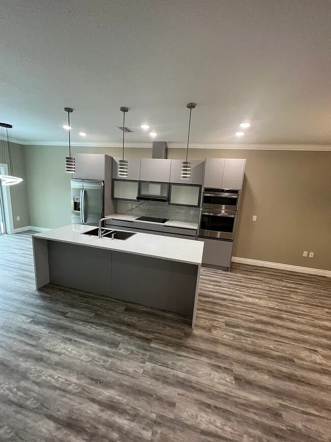 Photo - 2033 Greenbriar Ter