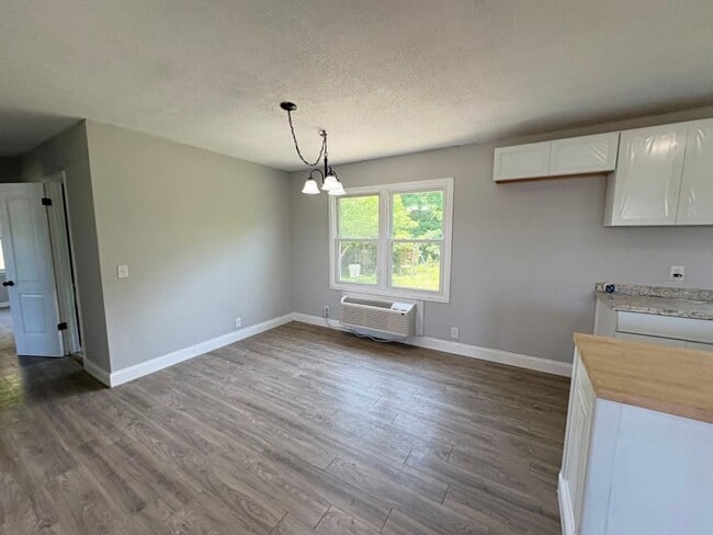 108 Graham Rd Y