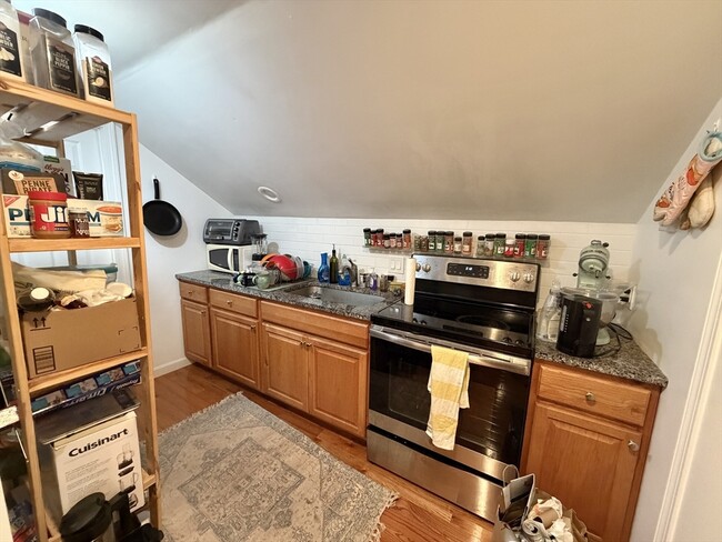 Photo - 92 Wallingford Rd Unit A