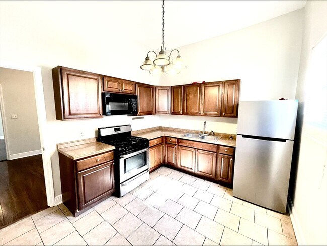 Photo - fwm2812-2810-617 Washington Unit 2812 Chippewa