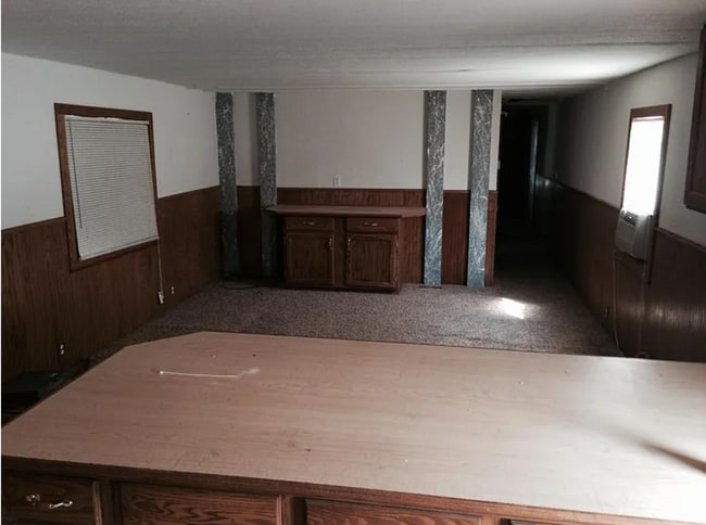 Photo - 601 N Custer Ave