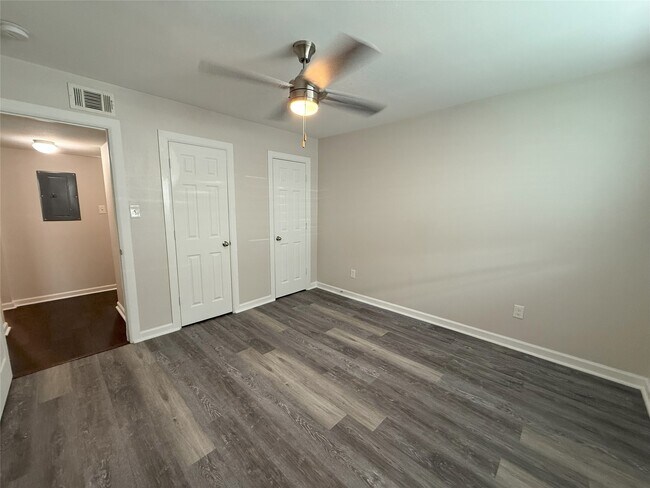 Photo - 1824 Thonig Rd