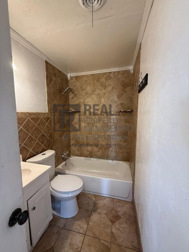 Photo - 1400 N Lincoln St