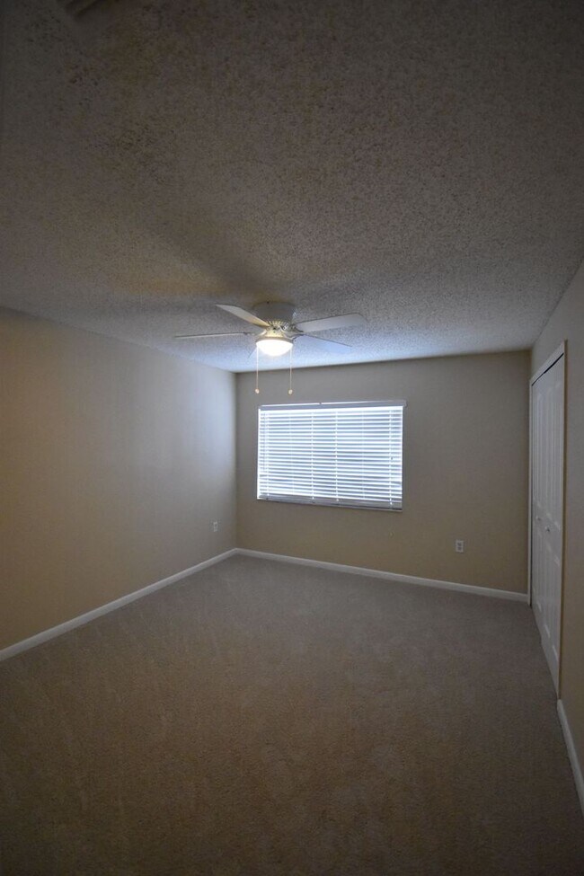 Photo - 2Bdrm 1.5Bath -- Townhome near UCF and Wat...