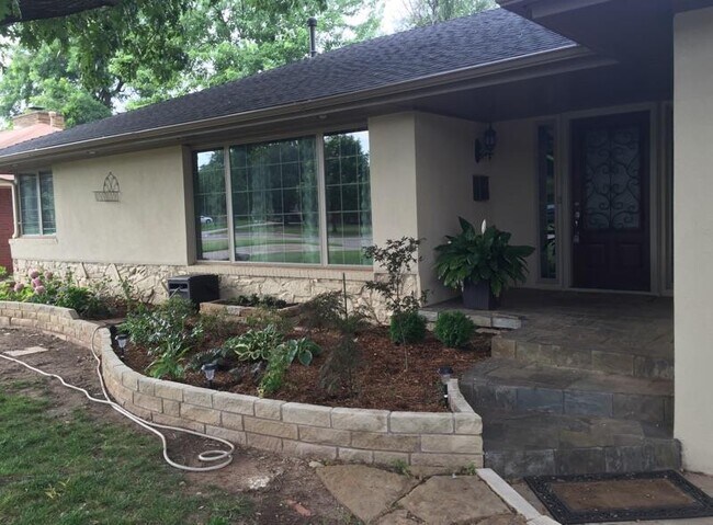 Photo - 1906 Dorchester Dr