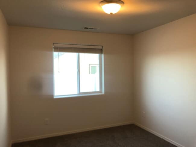 4229 Cove W Dr