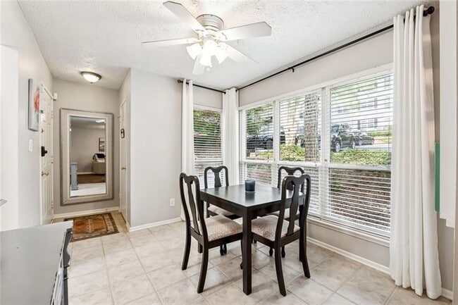Photo - 6808 Glenridge Dr Unit H