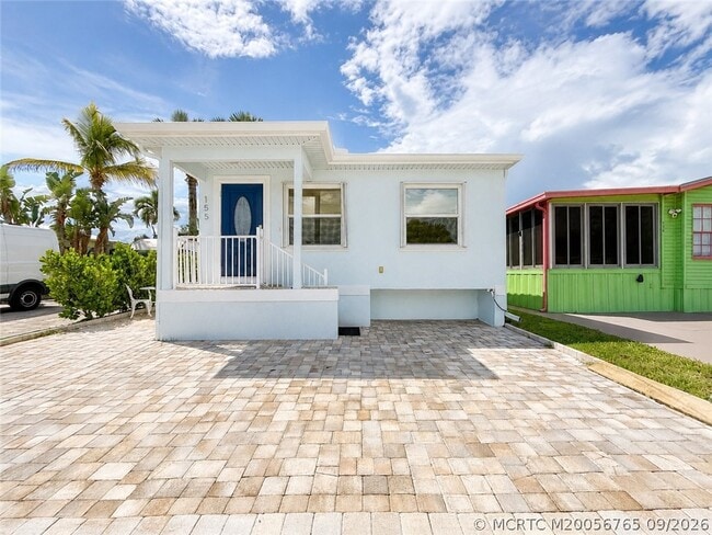 Building Photo - 10851 S Ocean Dr