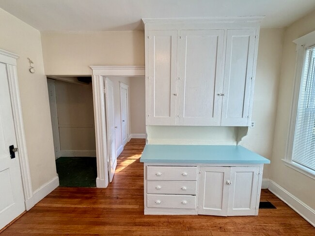 42 Long Ave Unit 2
