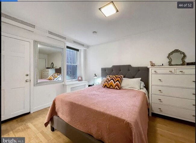 Photo - 208 6th St SE Apartment