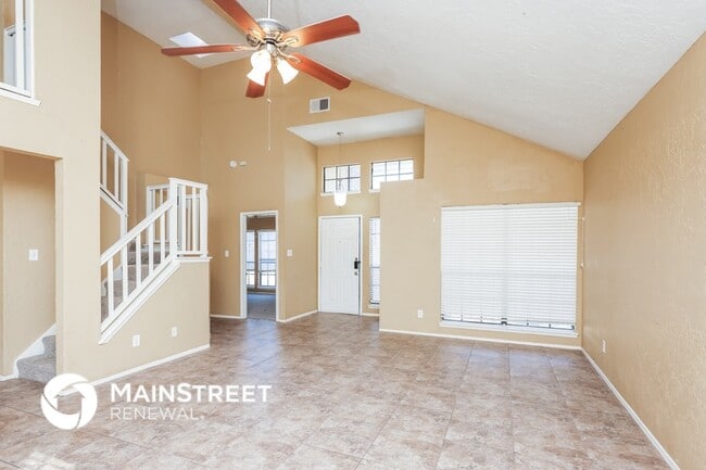 Photo - 1513 Colborne Dr