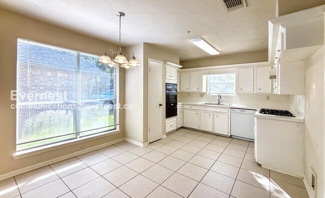 Photo - 1018 Valley Ranch Dr