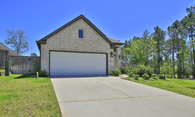Photo - 320 Rise Ln