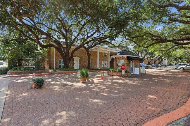 Photo - 4040 San Felipe St Unit 102