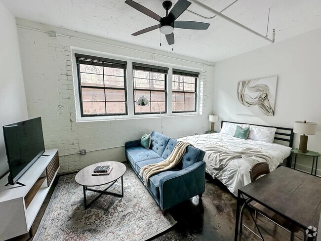 Building Photo - 213 N Mead St Rental