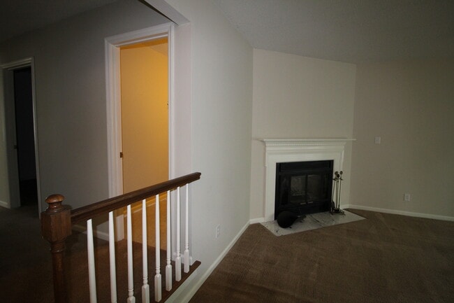 Photo - 173 Carriage Ct