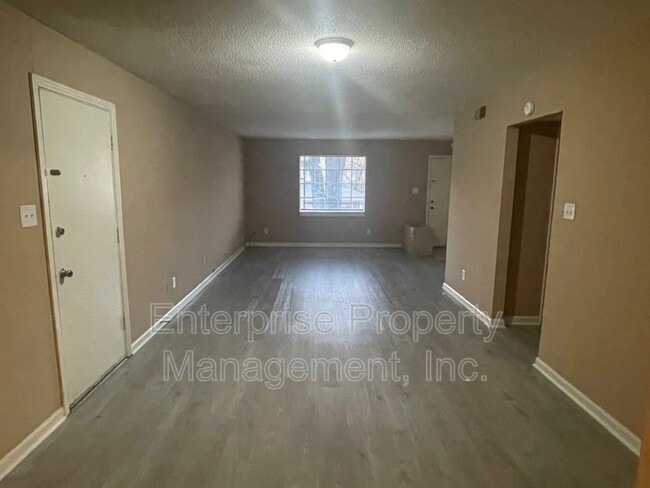Photo - 1982 Goldbrier Ln