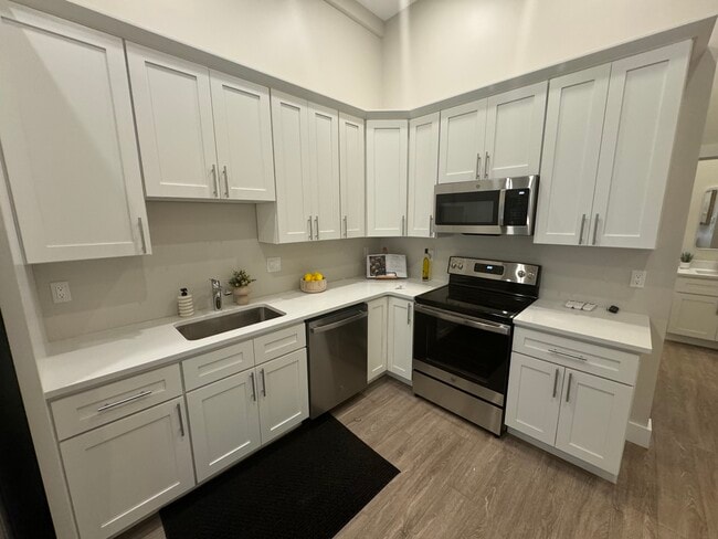 Building Photo - 58 River St Unit 1 Rental