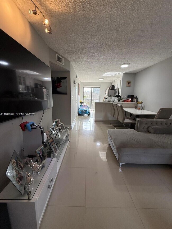 Photo - 5290 W 21st Ct Unit 307