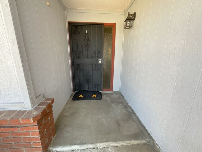 Photo - Charming Clovis 3/2 Home with New Solar System * Move-In Bonus! *