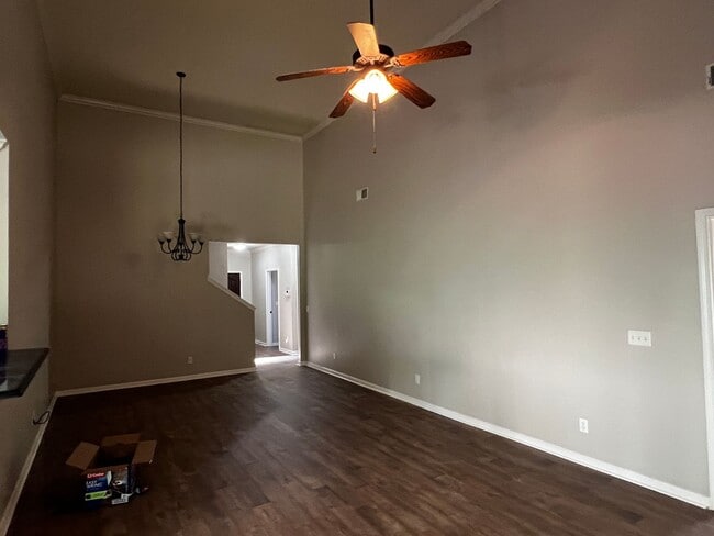 Photo - Fultondale/ Chapel Hill Sub-Division 4 BR / 2 Barhrooms / 2 car Garage