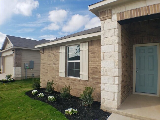 Photo - 15100 Harkness Pass