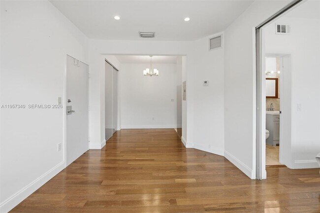 Photo - 526 15th St Unit 17