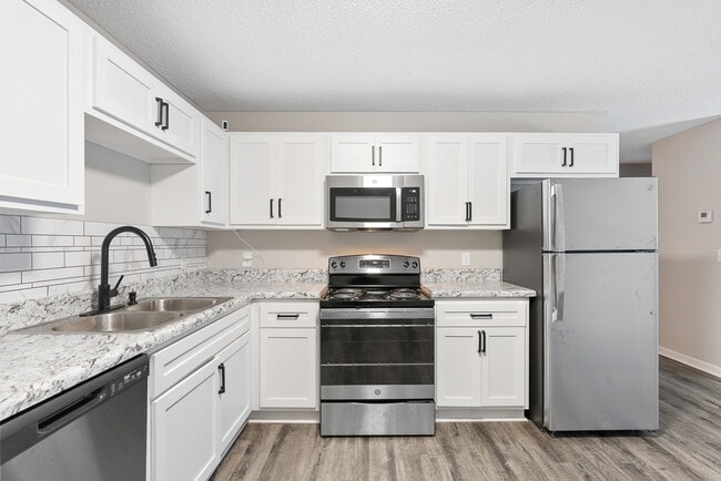 Reaves Place Apartments