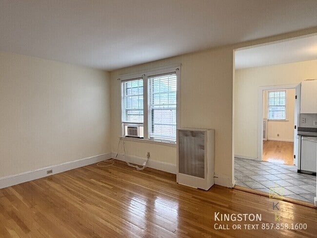 Building Photo - 120 Sutherland Rd Unit 11R