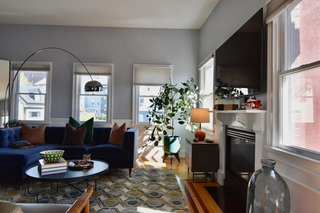 Photo - 157 Dorchester St Unidad 2