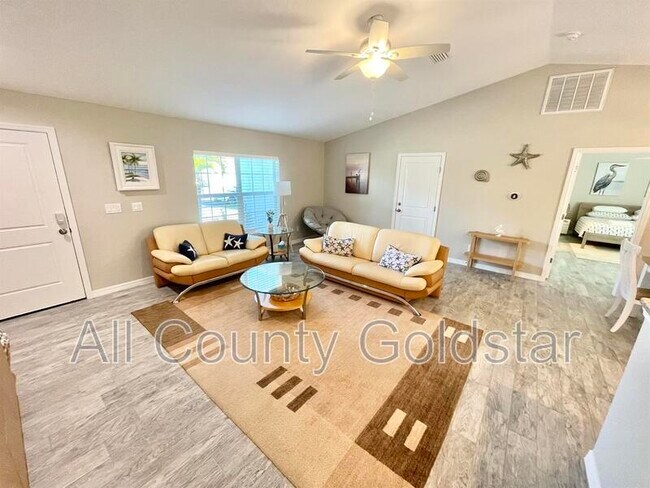 Photo - 6253 Magee St