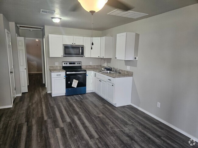 Building Photo - 1 Bed 1 Bath Duplex Rental