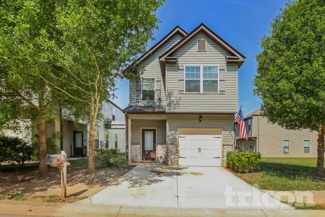 Building Photo - 394 Lossie Ln