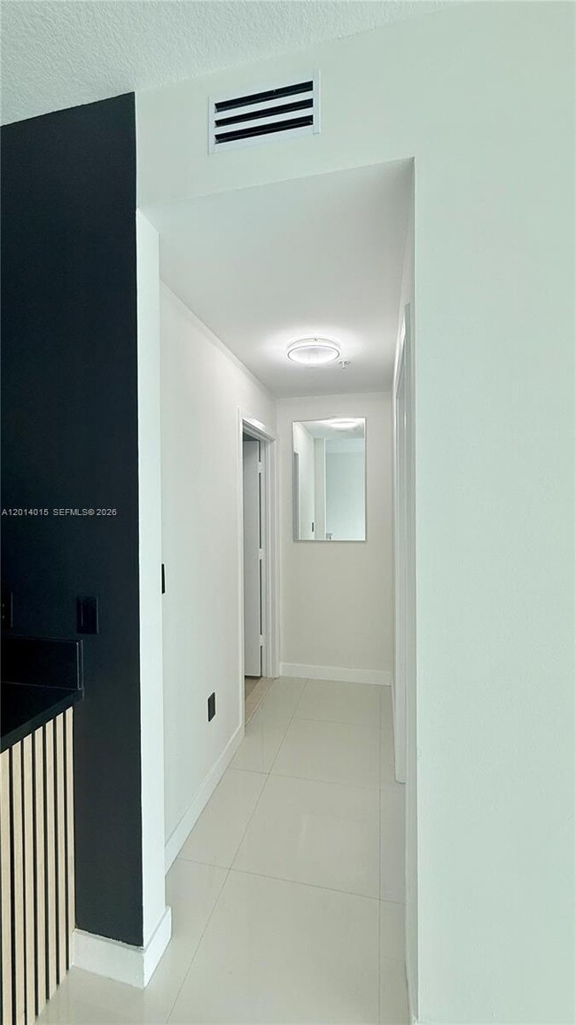 Photo - 79 SW 12th St Unit 4008S