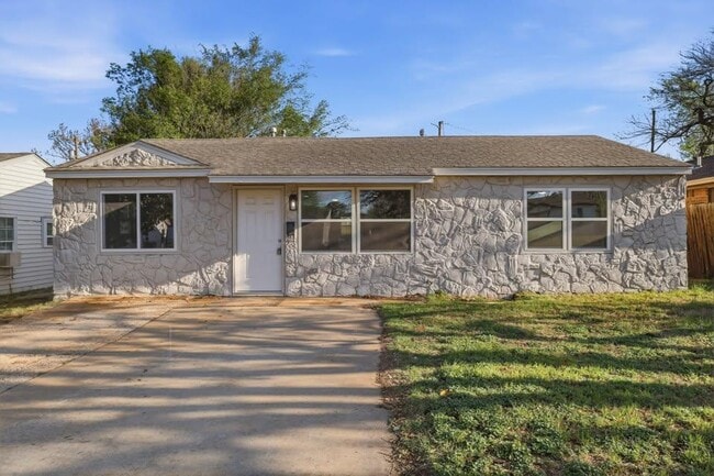 Photo - 1143 SE 19th St