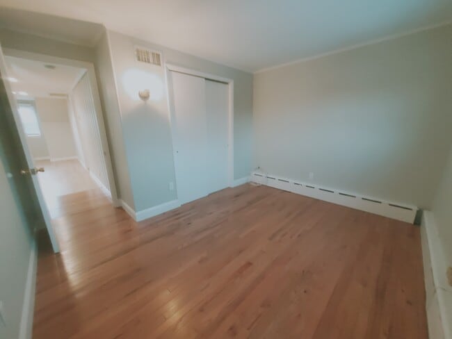 Photo - 21 Lyon Ave Unit 2