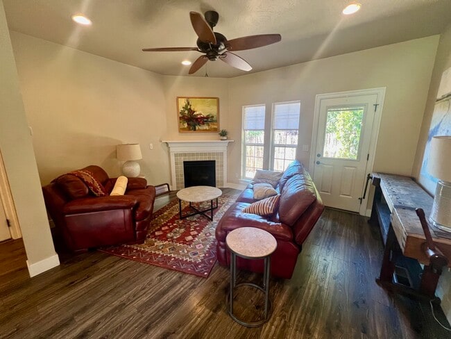 Photo - 3610 Jerome Ln