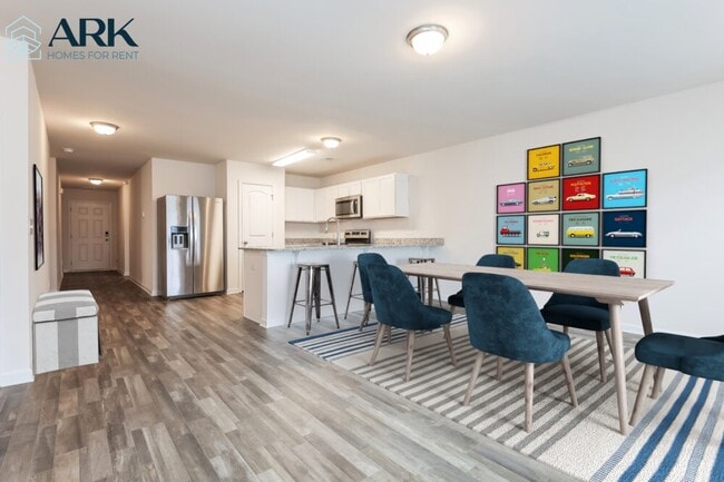 Photo - 869 Nursery Rdg Dr