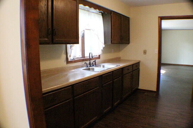 Photo - 63 Centerview St