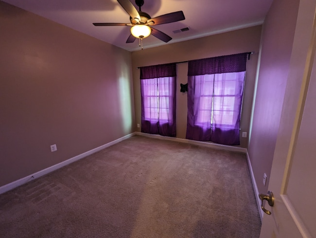 Building Photo - 42632 Offenham Terrace