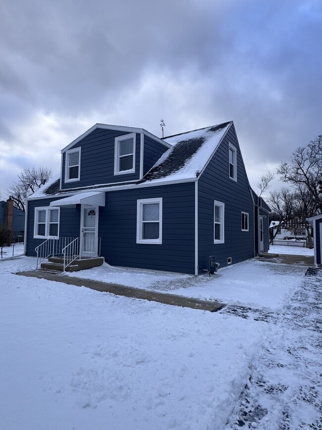 Photo - 14240 Linder Ave