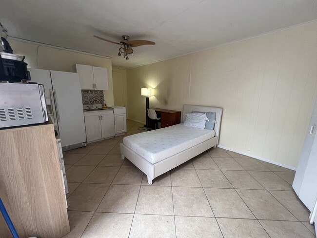 Photo - 1511 SW 82nd Ct Apartment Unit Efficiency