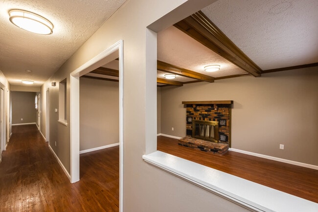 Photo - 5497 Archway Dr Unidad 5497 Rental