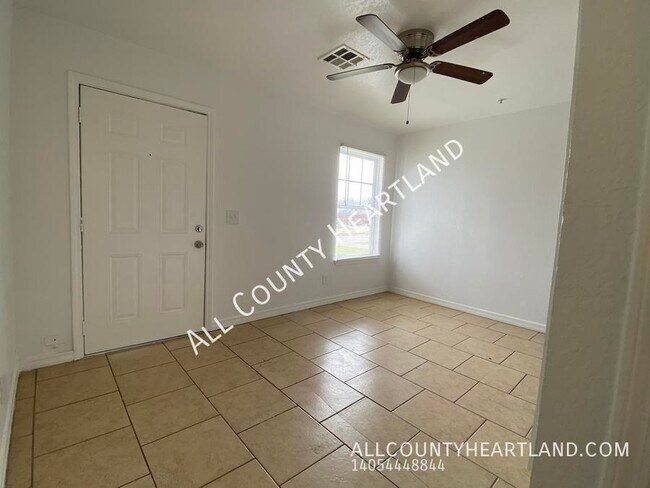 Photo - 944 SE 14th St Unit #1