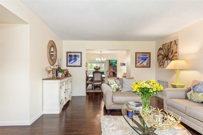 Photo - 3130 NW 69th St