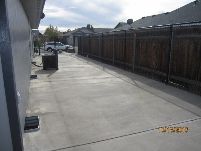 Photo - 8303 Orcas Dr