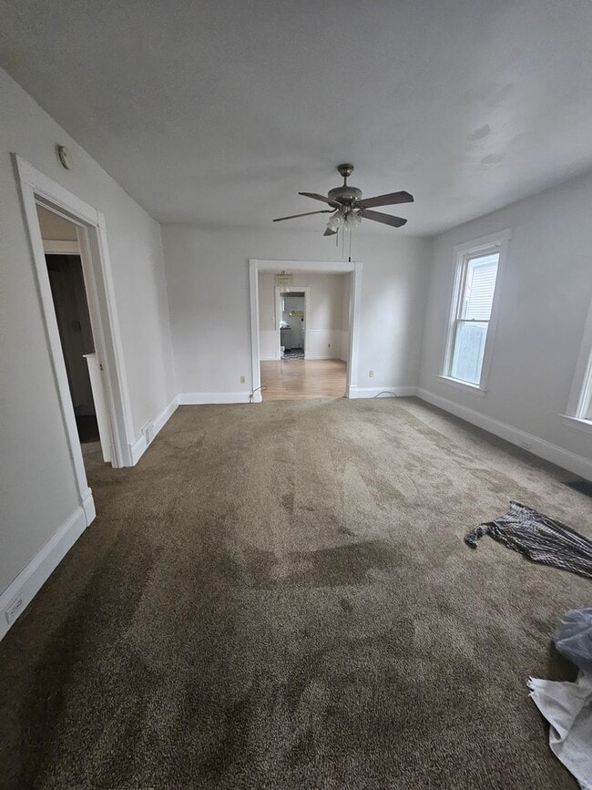 Photo - Lower 3 bedroom west side