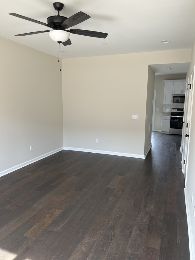 Photo - 976 Horizon Ct