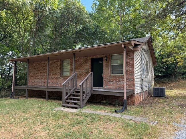 Photo - Excellent location! Just Remodeled 2 Bed/1...